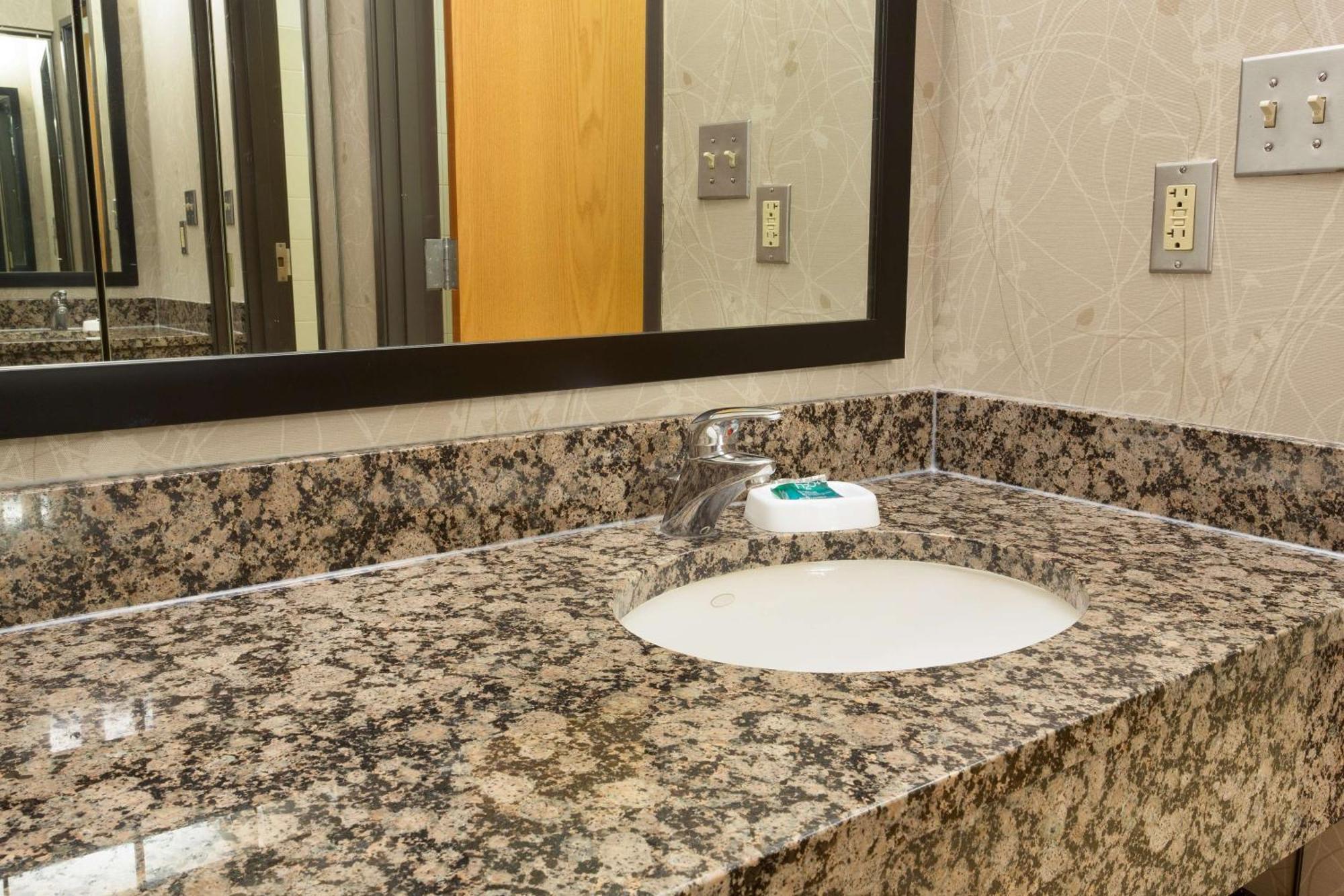 Drury Inn & Suites Lafayette La Dış mekan fotoğraf
